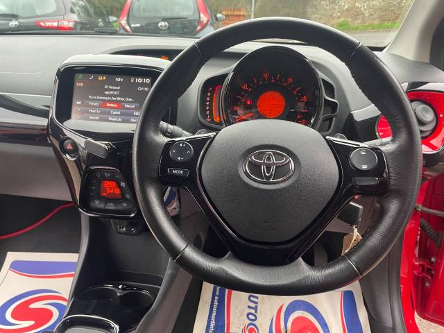 2018 Toyota Aygo 1.0 VVT-i X-Cite 4 5dr x-shift - R/SENSORS - CAMERA - FTSH - ONE OWNER