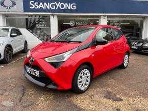 Toyota Aygo 1.0 VVT-i X-Play 5dr - ONE OWNER - FTSH - - R/CAMERA - BLUETOOTH Hatchback Petrol Red at CSG Motor Company Chalfont St Giles