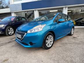Peugeot 208 1.2 VTi Access+ 5dr - FSH - AIR CON -CRUISE CONTROL Hatchback Petrol Oasis Blue at CSG Motor Company Chalfont St Giles