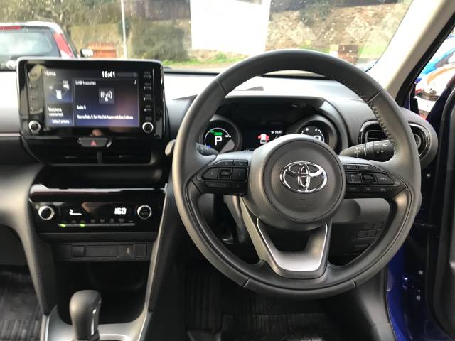 2023 Toyota Yaris Cross 1.5 Hybrid Icon 5dr CVT - CAR PLAY - CAMERA - BLUETOOTH - ALLOYS