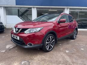 Nissan Qashqai 1.6 dCi Tekna 5dr Xtronic - PAN ROOF- CAMERA  - H/LEATHER - BLUETOOTH Hatchback Diesel Red at CSG Motor Company Chalfont St Giles