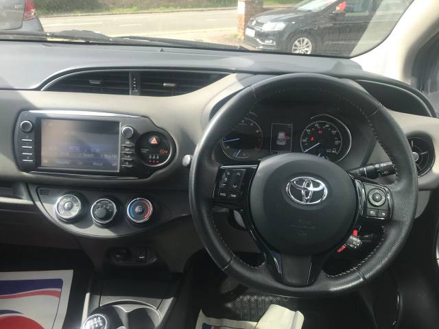 2018 Toyota Yaris 1.5 VVT-i Icon 5dr - CAMERA - BLUETOOTH - CRUISE - AIR CON