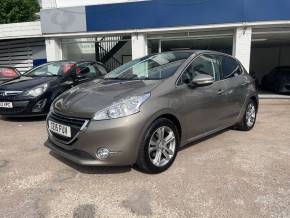 Peugeot 208 1.6 e-HDi Allure 5dr - FSH - AIR CON - ALYS - E/W Hatchback Diesel Grey at CSG Motor Company Chalfont St Giles